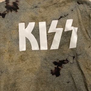 KISS graphic tee. Bleach died and cropped